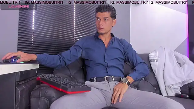 Snapshot of massimo_g chatting on 07.31.26 massimo g online show from 07.31.26