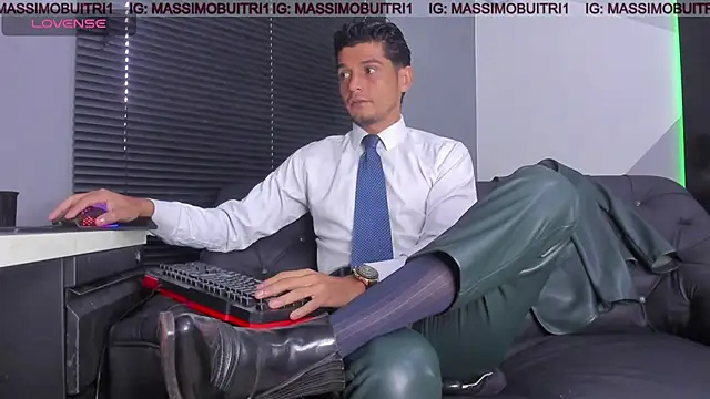 Snapshot of massimo_g chatting on 08.04.26 massimo g online show from 08.04.26