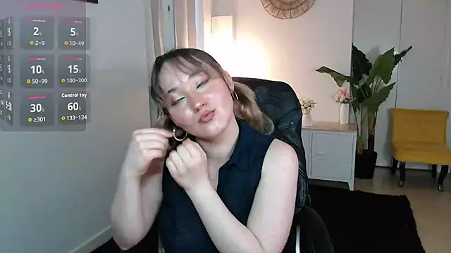 Crystal-dreamt online show from 05.31.26