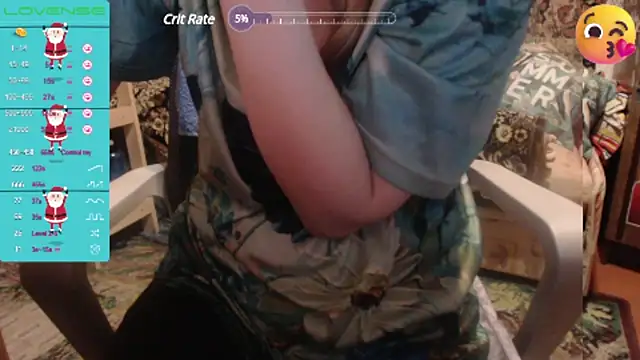Snapshot of sweetbbabe chatting on 12.31.24 sweetbbabe online show from 12.31.24