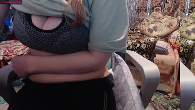Snapshot of sweetbbabe chatting on 02.13.25 sweetbbabe online show from 02.13.25