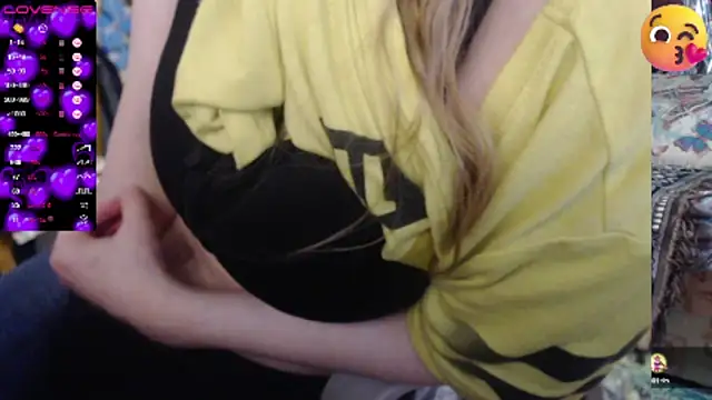 Snapshot of sweetbbabe chatting on 03.01.25 sweetbbabe online show from 03.01.25