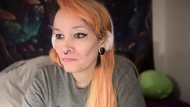 Snapshot of FRRANNKIE chatting on 02.17.26 FRRANNKIE online show from 02.17.26