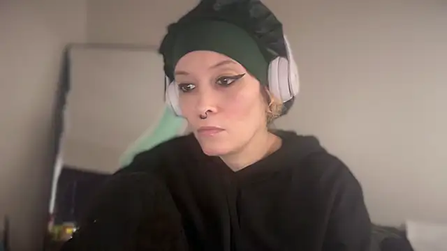 Snapshot of FRRANNKIE chatting on 03.20.26 FRRANNKIE online show from 03.20.26