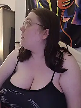 Sexycurvyemilyy online show from 07.21.26