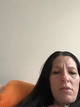 Snapshot of DominiqueX0 chatting on 02.26.25 DominiqueX0 online show from 02.26.25