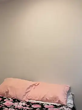 Snapshot of DominiqueX0 chatting on 02.27.25 DominiqueX0 online show from 02.27.25