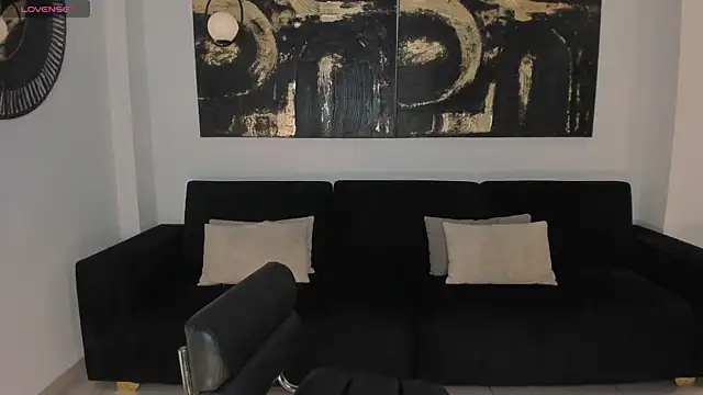 Snapshot of SunnyRivers chatting on 11.07.25 SunnyRivers online show from 11.07.25