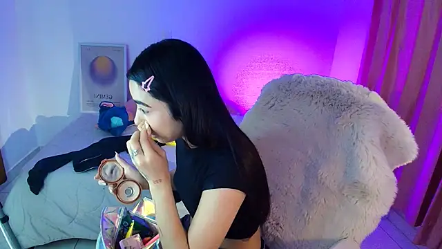 Snapshot of AmyOlimpo chatting on 05.19.26 AmyOlimpo online show from 05.19.26