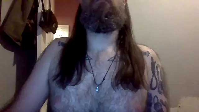 Snapshot of Thrillhouse chatting on 10.12.25 Thrillhouse online show from 10.12.25