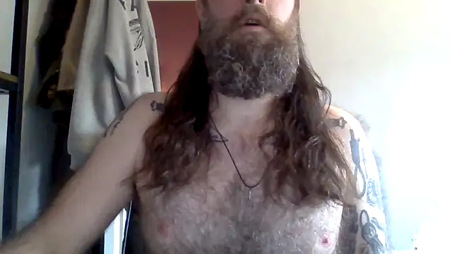 Snapshot of Thrillhouse chatting on 12.22.25 Thrillhouse online show from 12.22.25