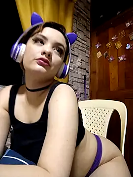 Snapshot of WanOn3Fanny chatting on 03.21.25 WanOn3Fanny online show from 03.21.25