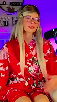 Kittychatte online show from 05.05.26