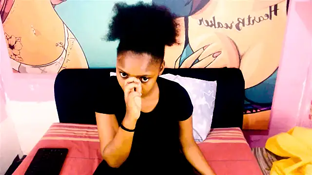 Snapshot of EroticDesiresxxx chatting on 09.30.25 EroticDesiresxxx online show from 09.30.25