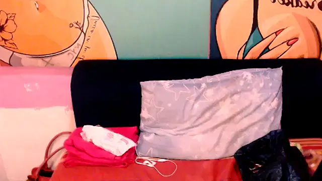 Snapshot of EroticDesiresxxx chatting on 10.19.25 EroticDesiresxxx online show from 10.19.25