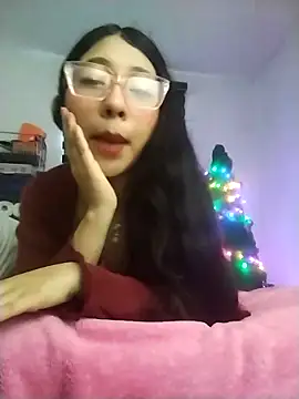 Snapshot of Umaru_uwu chatting on 12.16.25 Umaru uwu online show from 12.16.25