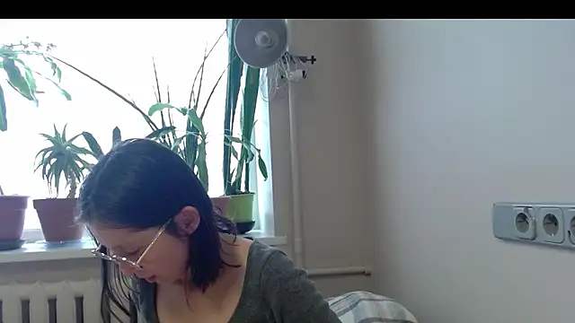 Sophi Cute online show from 02.17.25