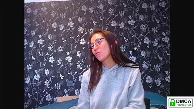 Sophi Cute online show from 04.19.26