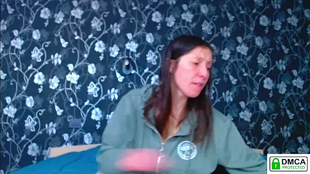 Sophi Cute online show from 04.29.26