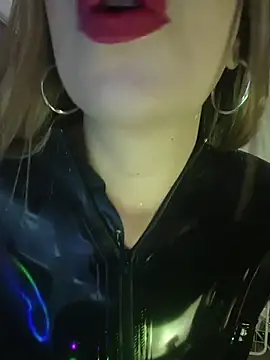 LatexDevil Blondie online show from 07.15.26