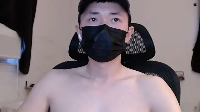 Snapshot of twbobo00715 chatting on 03.17.25 twbobo00715 online show from 03.17.25