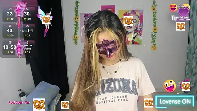 Alice bloom  online show from 10.11.25