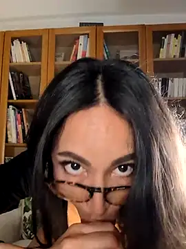 Snapshot of Naughty-Jessie chatting on 02.18.25 Naughty-Jessie online show from 02.18.25