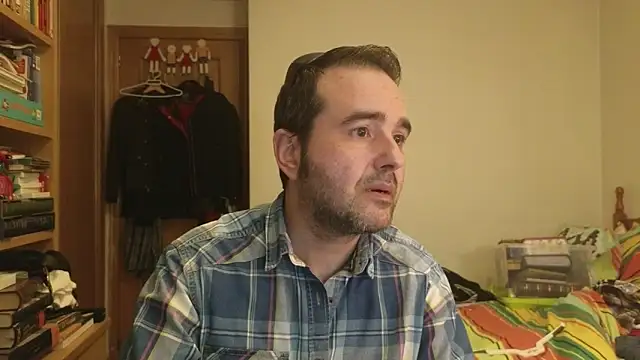 curiosillo83 online show from 05.18.26
