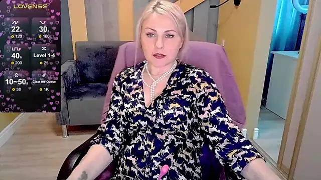 Snapshot of Candy_Long chatting on 02.27.25 Candy Long online show from 02.27.25