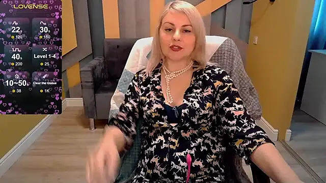 Snapshot of Candy_Long chatting on 03.04.25 Candy Long online show from 03.04.25