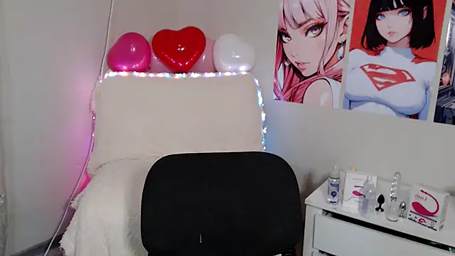 Snapshot of Moertomlly chatting on 02.20.25 Moertomlly online show from 02.20.25