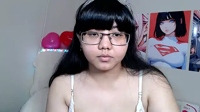 Snapshot of Moertomlly chatting on 02.27.25 Moertomlly online show from 02.27.25