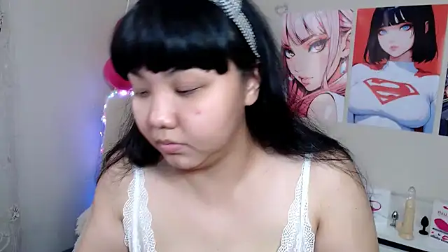 Snapshot of Moertomlly chatting on 03.16.25 Moertomlly online show from 03.16.25