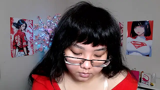 Snapshot of Moertomlly chatting on 09.18.25 Moertomlly online show from 09.18.25