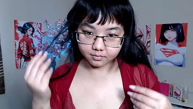 Snapshot of Moertomlly chatting on 09.21.25 Moertomlly online show from 09.21.25