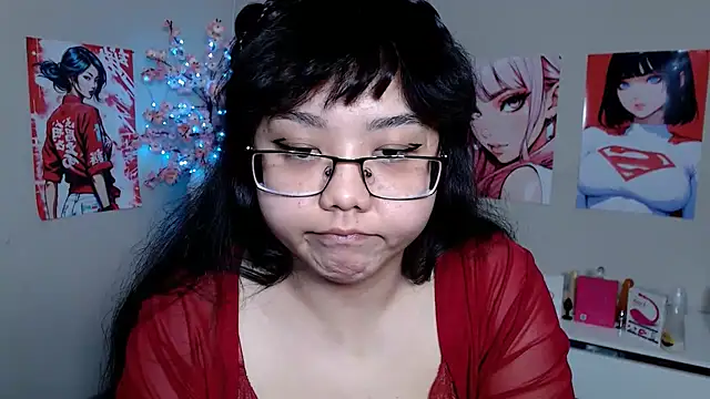 Snapshot of Moertomlly chatting on 10.01.25 Moertomlly online show from 10.01.25