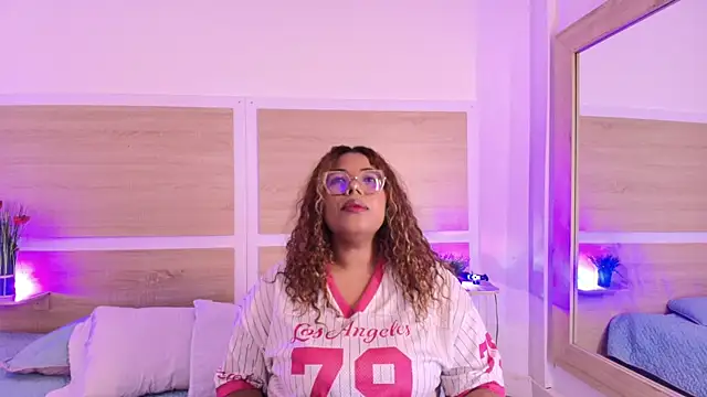  nickypurple  online show from 06.16.26