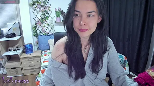 Lunlunera online show from 01.27.25