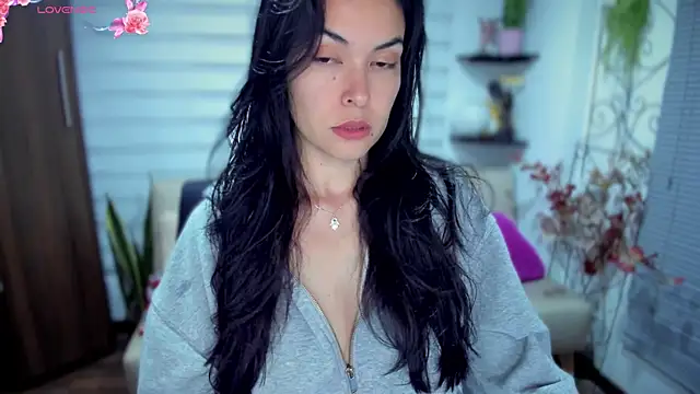 Lunlunera online show from 10.25.25