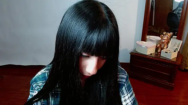 Snapshot of _holy_1 chatting on 09.28.25 holy 1 online show from 09.28.25