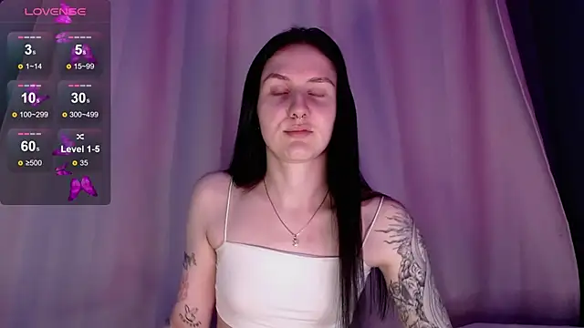 NiaEllis online show from 03.20.25