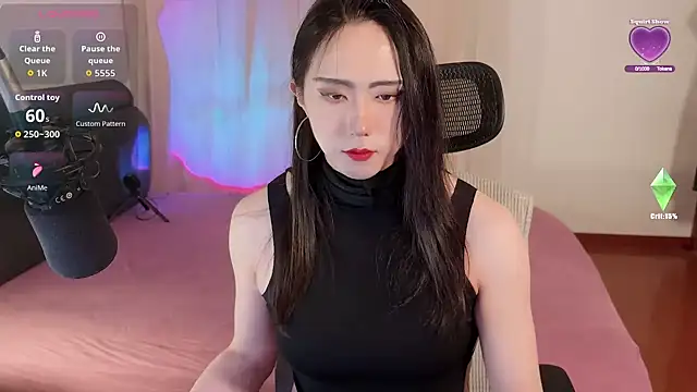 liliwang03 online show from 10.27.25