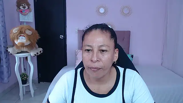 mature martina online show from 03.18.26