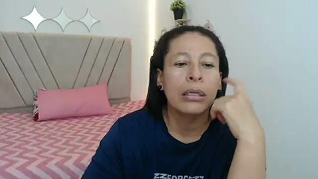 mature martina online show from 04.21.26