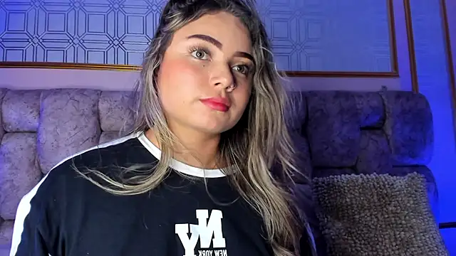 AnnyLopezz  online show from 12.30.24