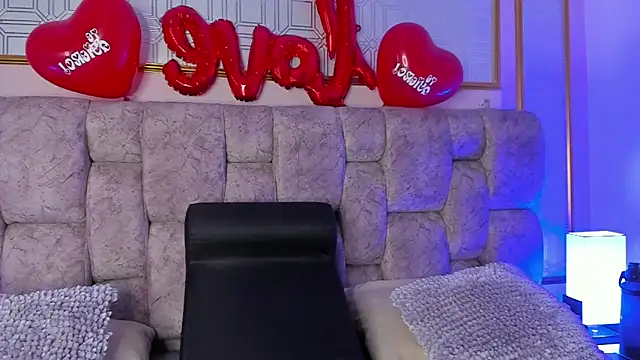 AnnyLopezz  online show from 02.18.25