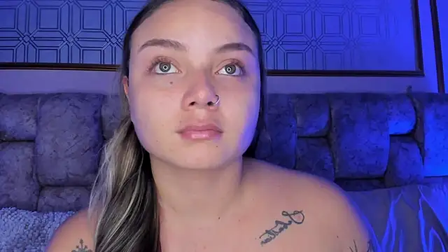 AnnyLopezz  online show from 03.10.25