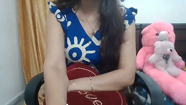 Snapshot of Sexy_iknoor chatting on 07.24.26 Sexy iknoor online show from 07.24.26