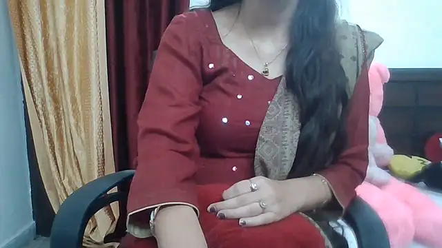 Snapshot of Sexy_iknoor chatting on 08.04.26 Sexy iknoor online show from 08.04.26
