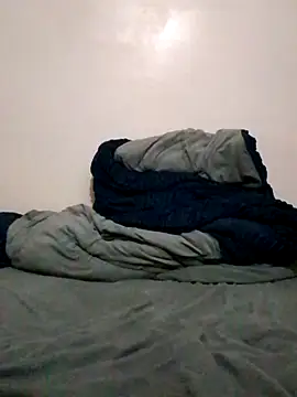 Snapshot of pretty-donna chatting on 11.03.25 pretty-donna online show from 11.03.25